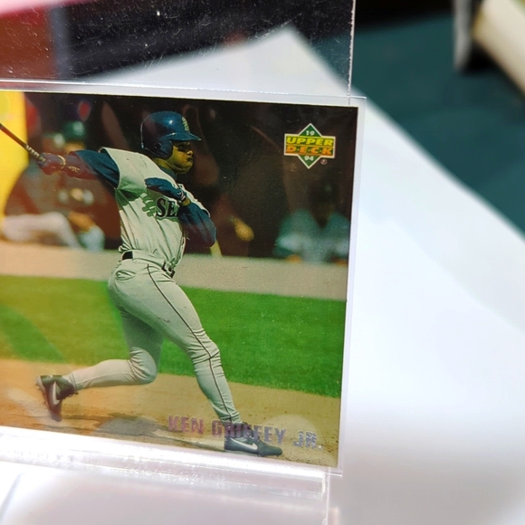 1994 Upper Deck Ken Griffey Jr. #53 Baseball Card - Picture 3 of 8